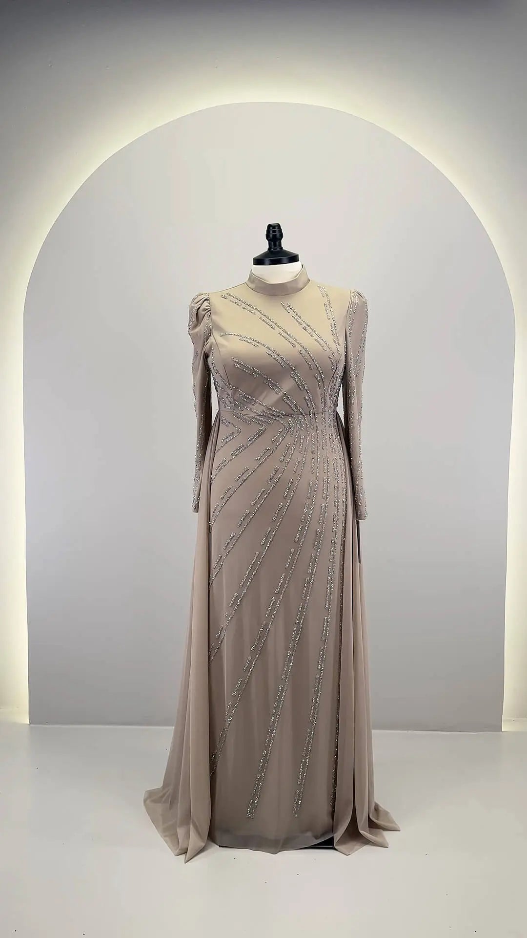 Nayla Abendkleid Beige