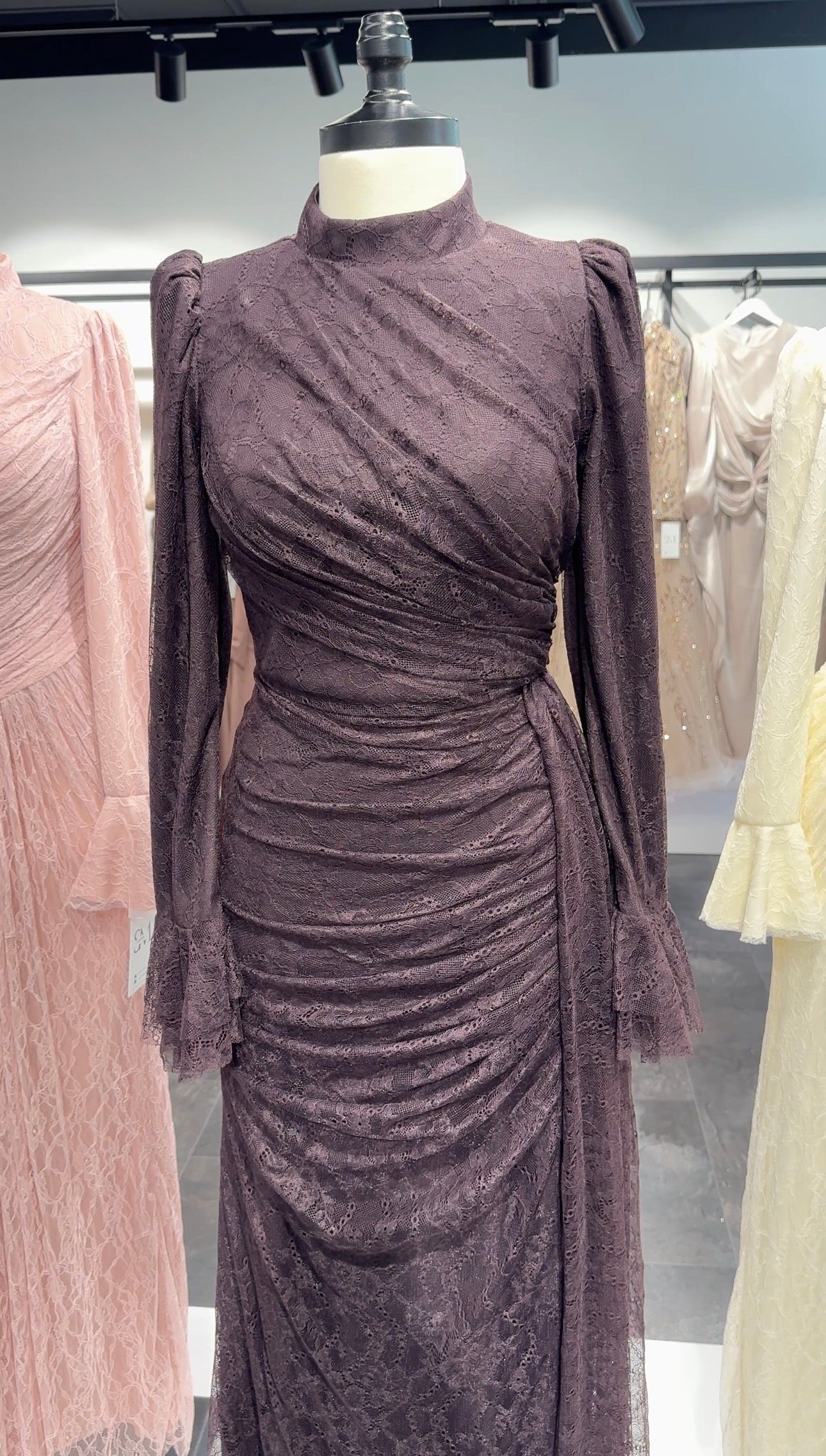 Eliza Abendkleid Braun 01